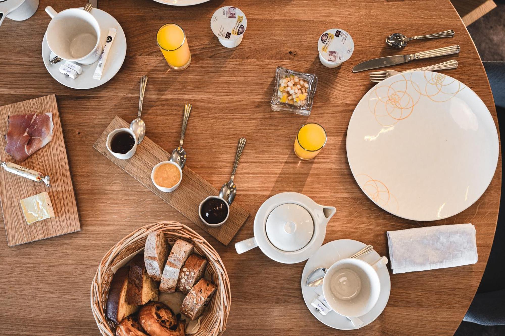 Logis Hotellerie Les Brisants , Restaurant J M Perochon Brétignolles-sur-Mer 외부 사진