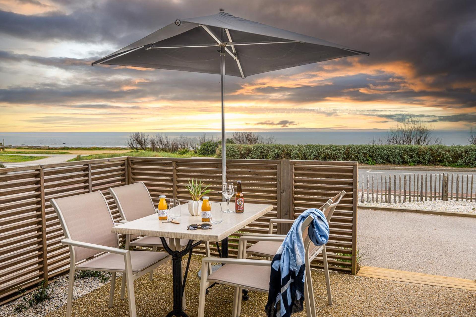 Logis Hotellerie Les Brisants , Restaurant J M Perochon Brétignolles-sur-Mer 외부 사진
