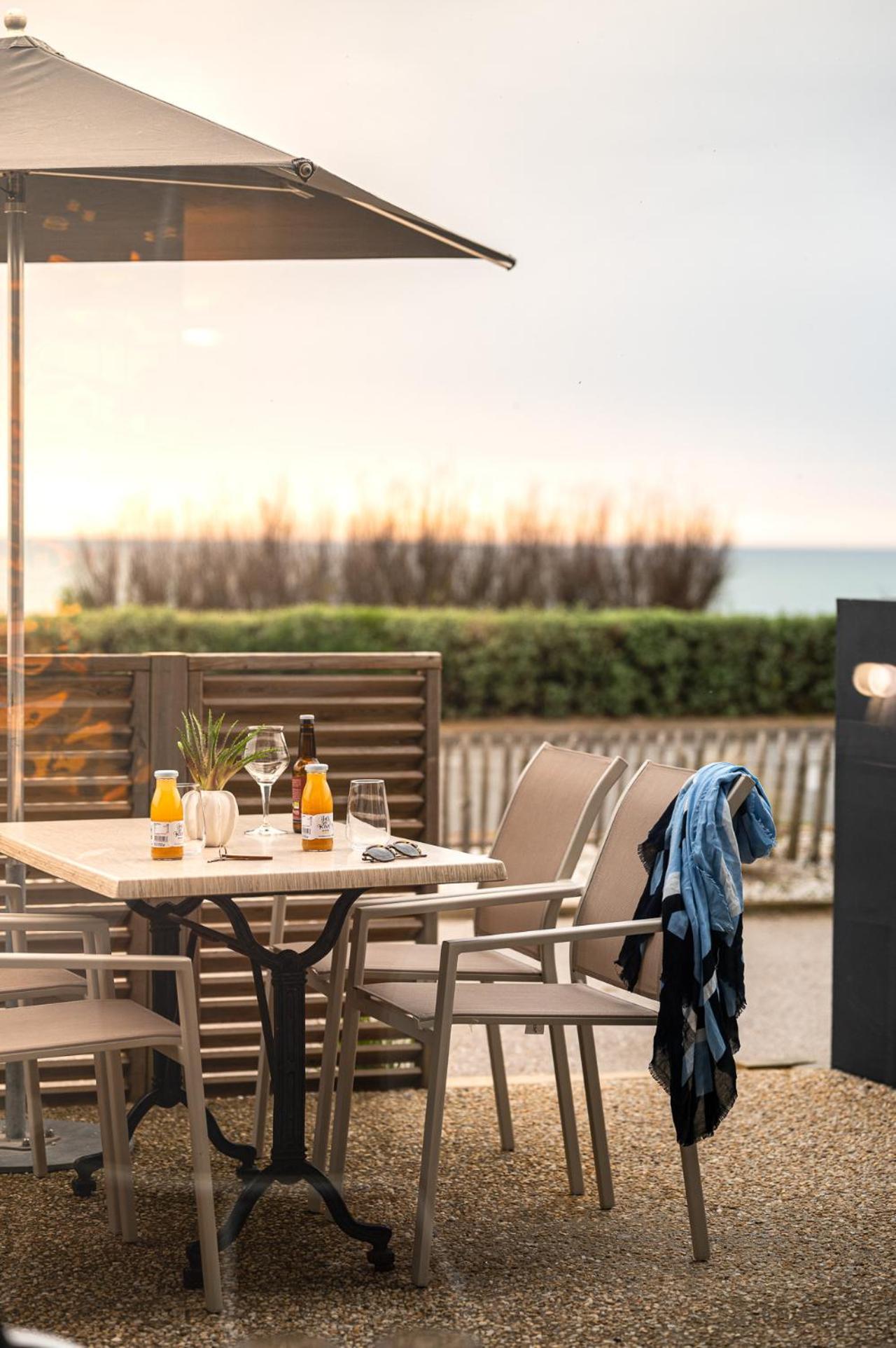 Logis Hotellerie Les Brisants , Restaurant J M Perochon Brétignolles-sur-Mer 외부 사진